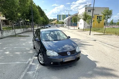 2006' Volkswagen Golf