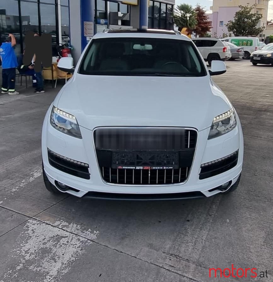 2013' Audi Q7 photo #1