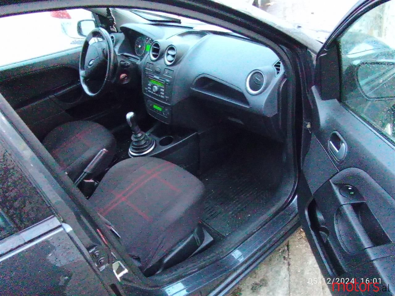 2008' Ford Fiesta photo #3