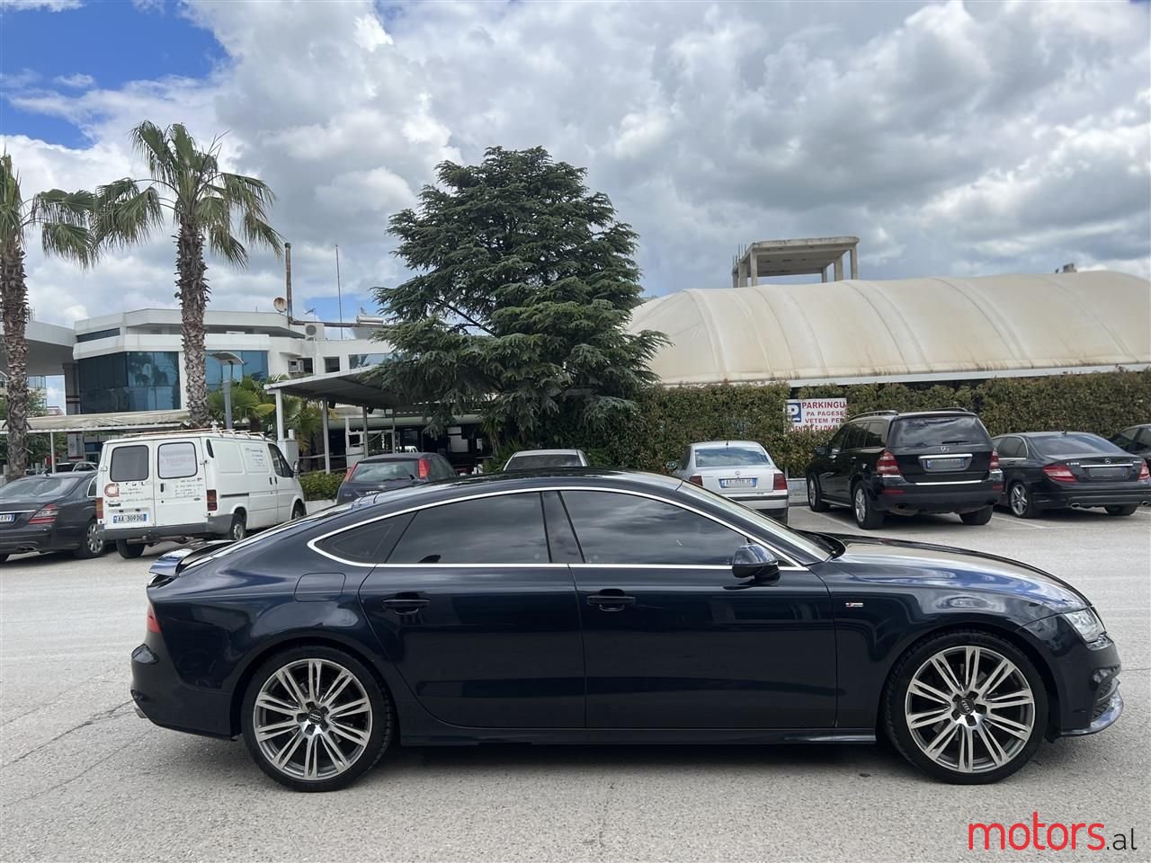 2012' Audi A7 photo #1