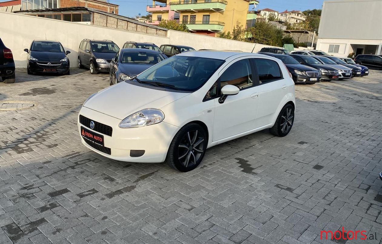 2007' Fiat Punto Evo photo #1