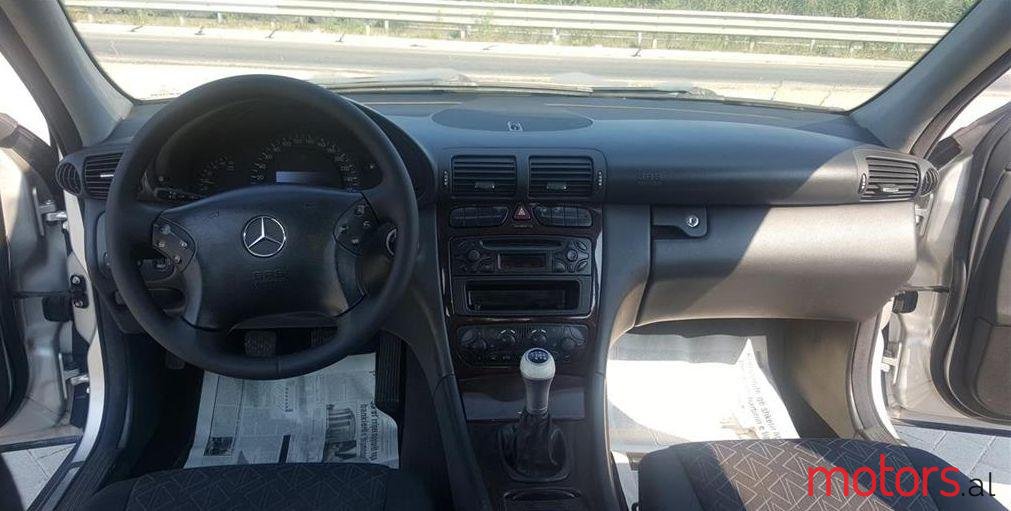 2003' Mercedes-Benz C 200 photo #2