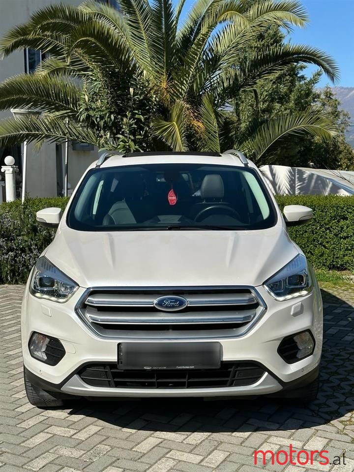 2017' Ford Kuga photo #2