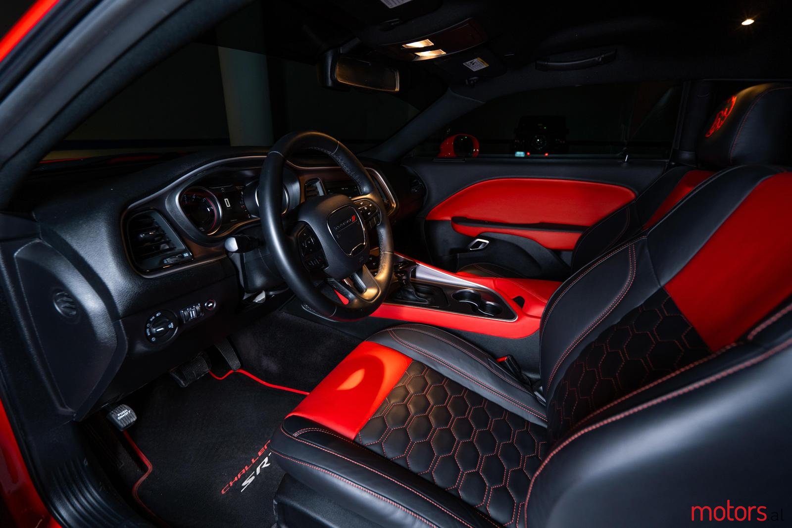 2018' Dodge Challenger LOOK HELLCAT photo #4