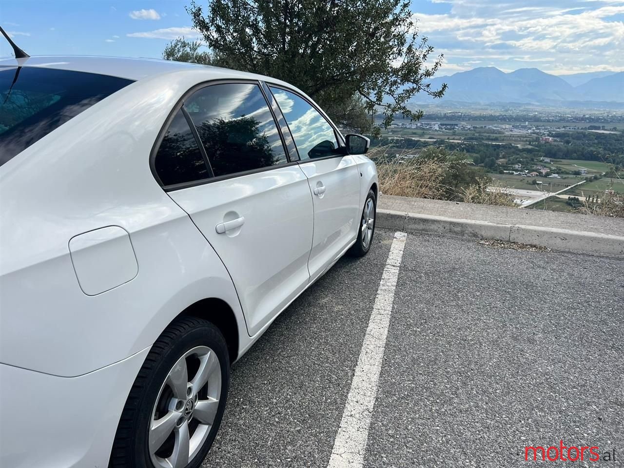 2013' Skoda Rapid photo #3