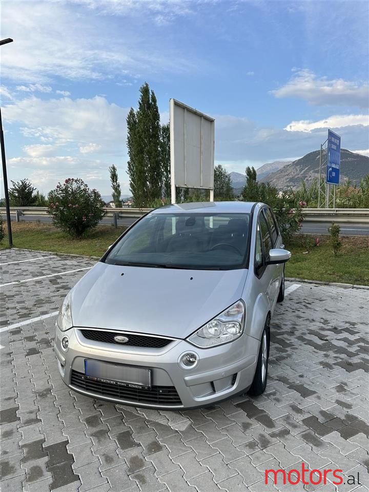 2008' Ford S-Max photo #2