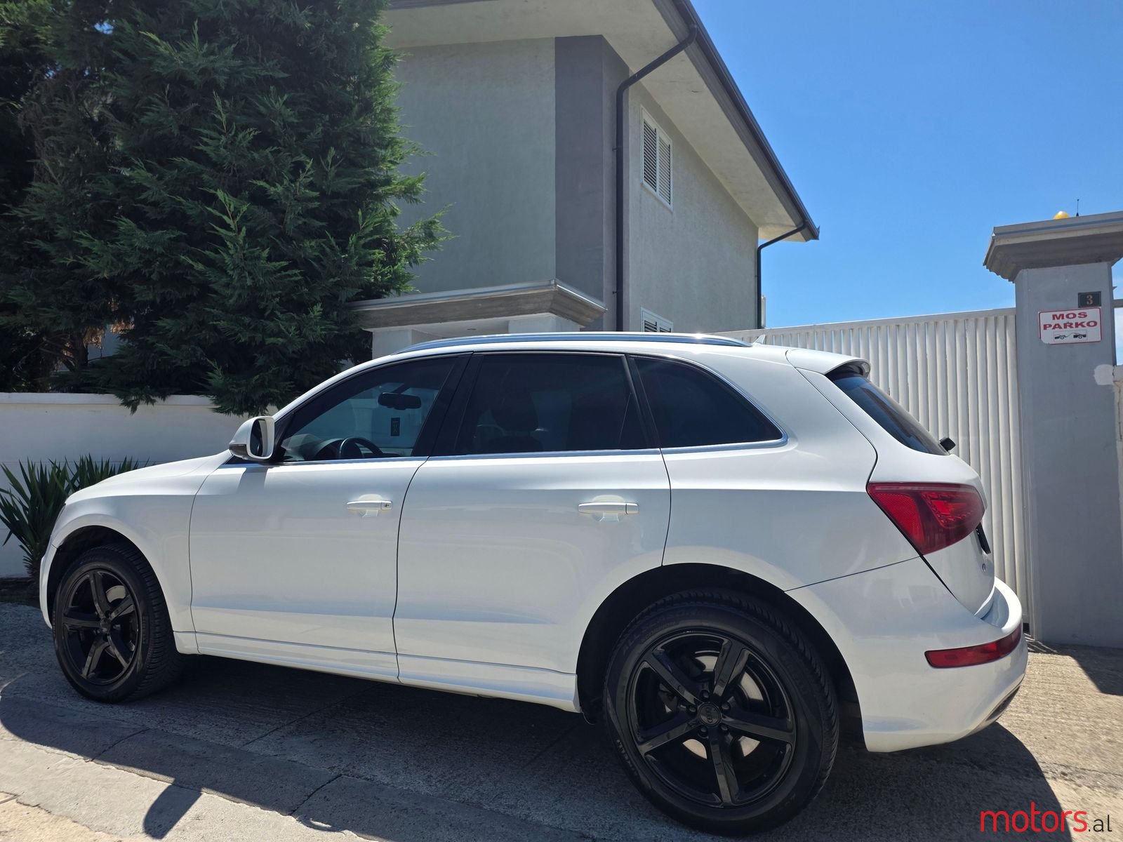 2011' Audi Q5 photo #6