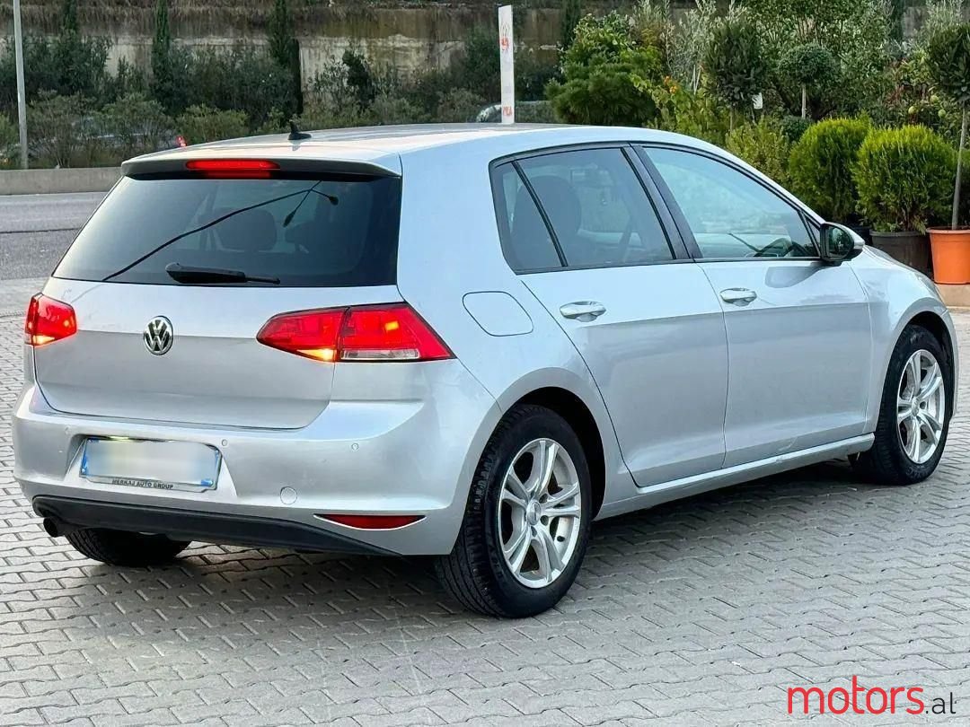 2013' Volkswagen Golf photo #6