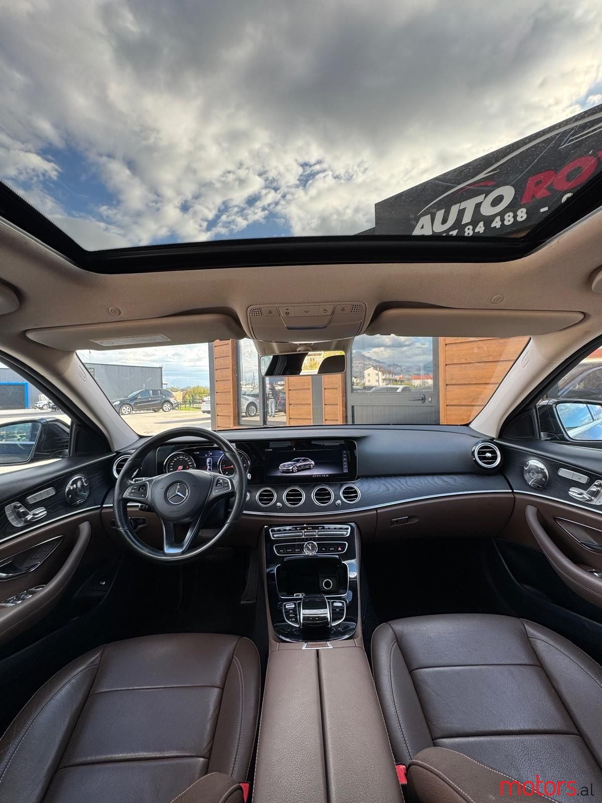 2017' Mercedes-Benz E 220 photo #6