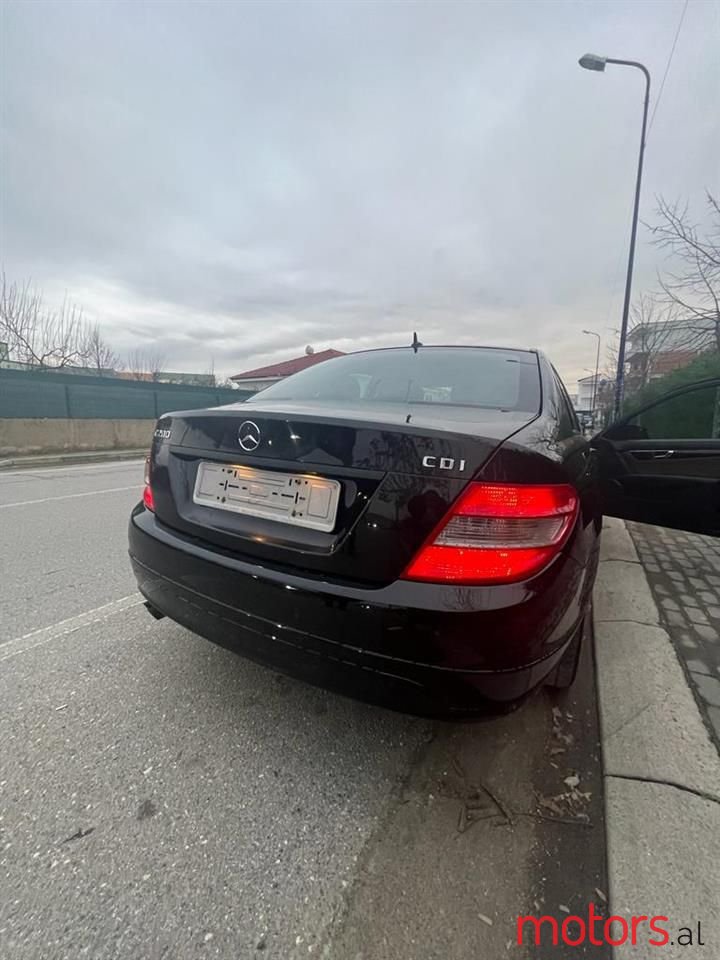 2008' Mercedes-Benz 220 photo #6