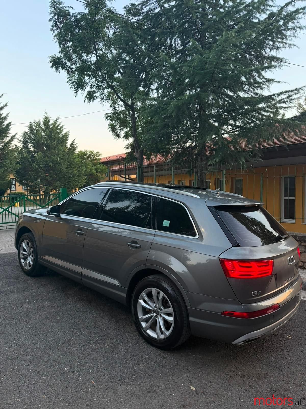 2016' Audi Q7 photo #6