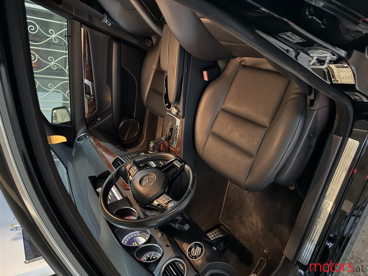 2012' Mercedes-Benz C 300 photo #5