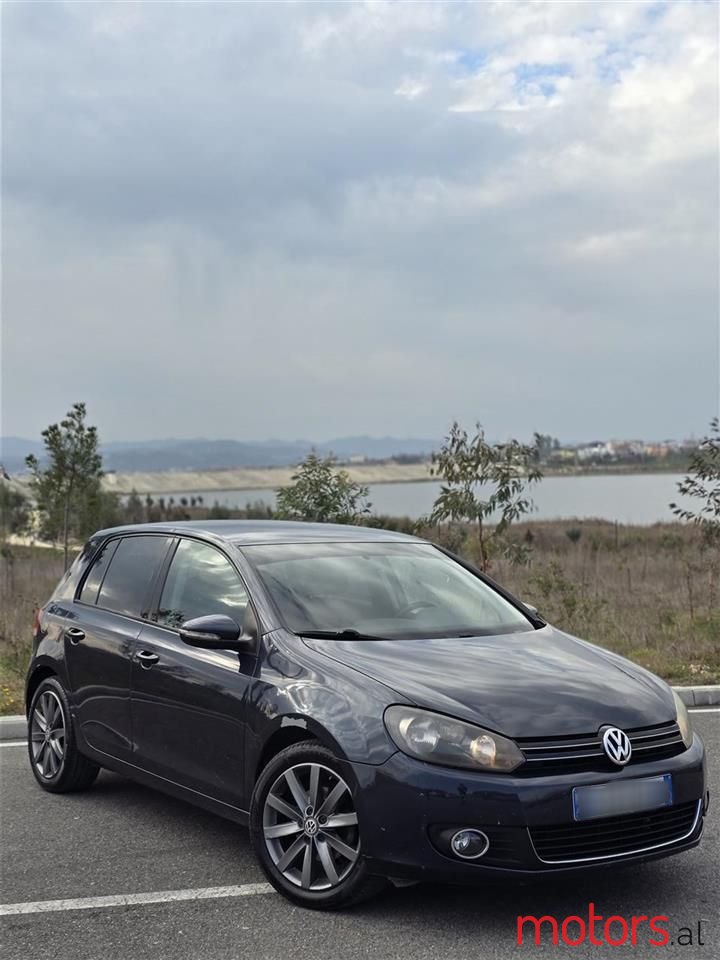 2010' Volkswagen Golf photo #1