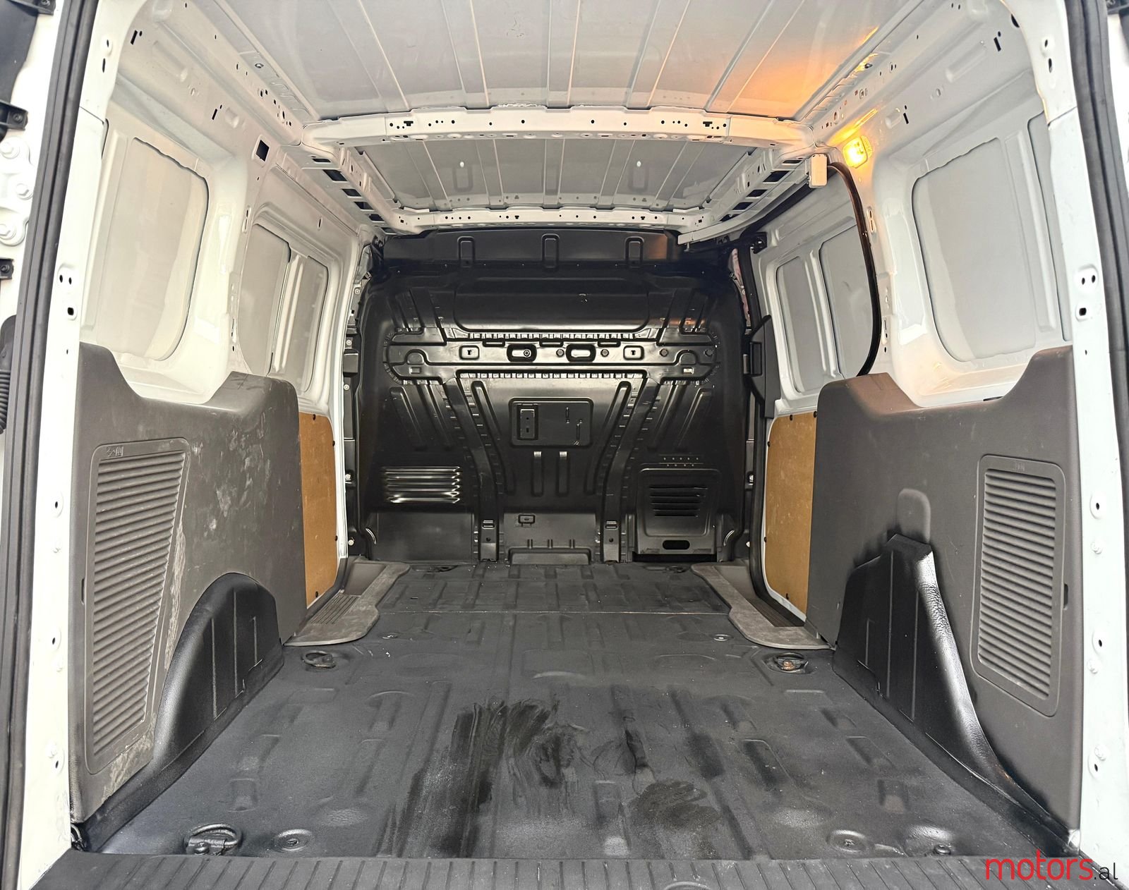 2021' Ford Transit photo #4