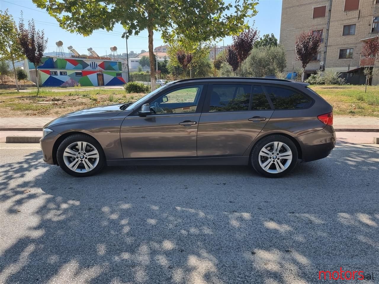 2015' BMW 320 photo #5