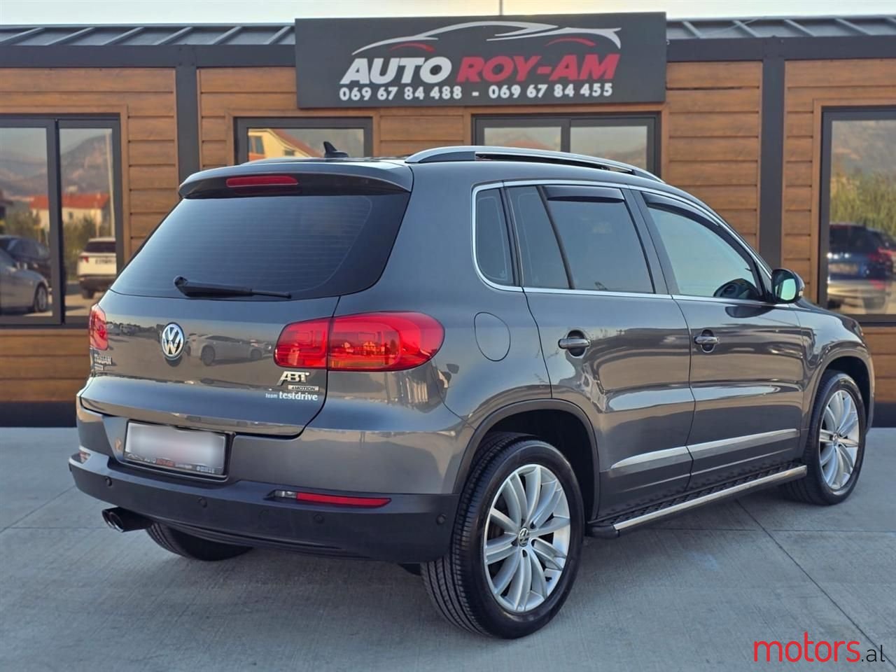 2013' Volkswagen Tiguan photo #4
