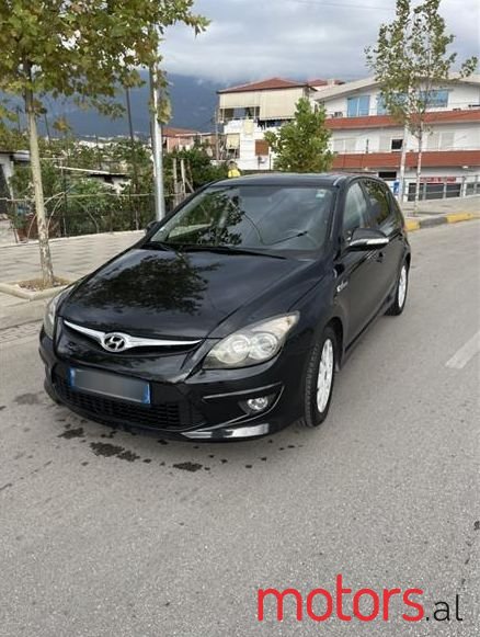 2011' Hyundai i30 photo #5