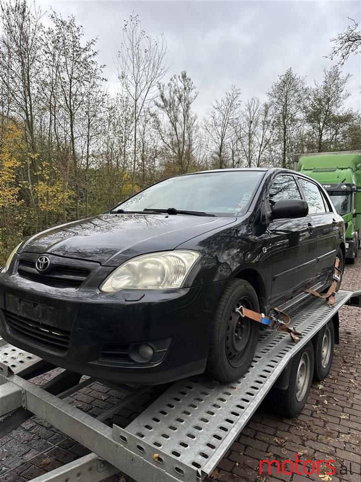 2005' Toyota Corolla photo #4