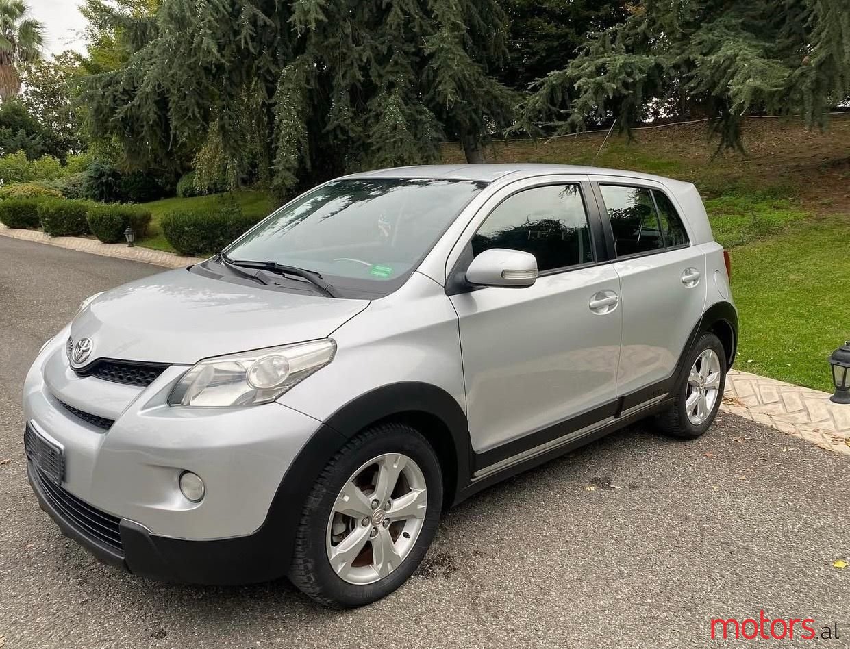 2010' Toyota Urban Cruiser photo #6