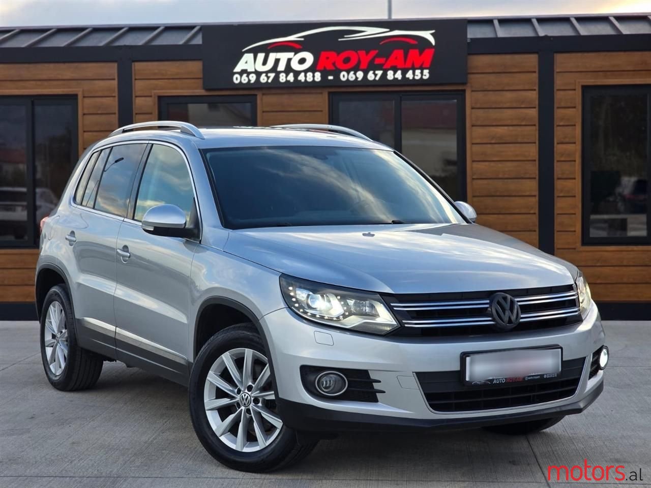 2013' Volkswagen Tiguan photo #1