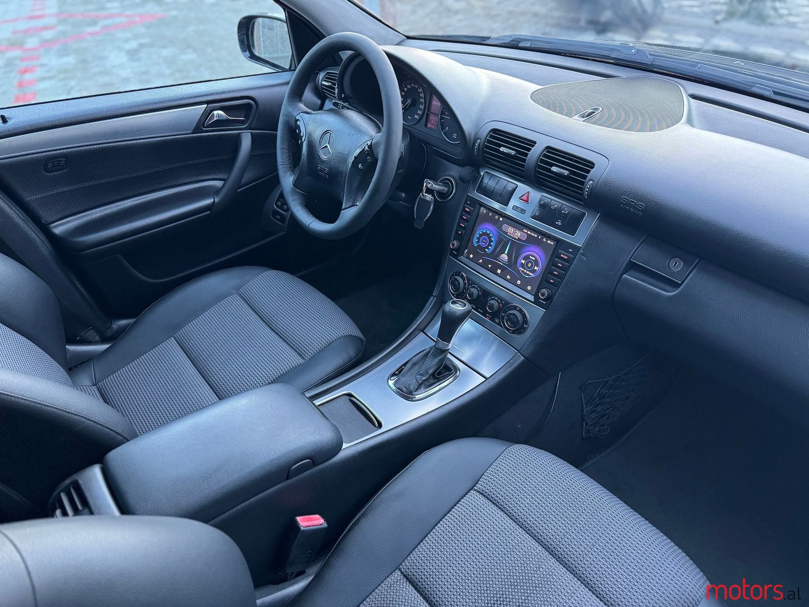 2006' Mercedes-Benz C 200 photo #2