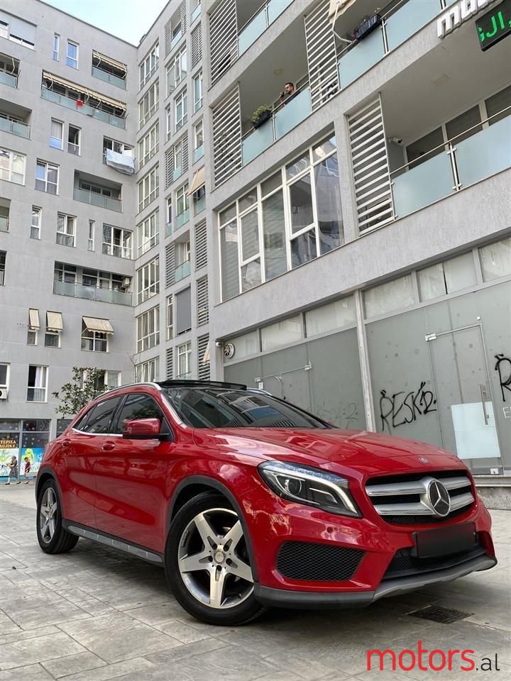 2015' Mercedes-Benz GLA 200 photo #1
