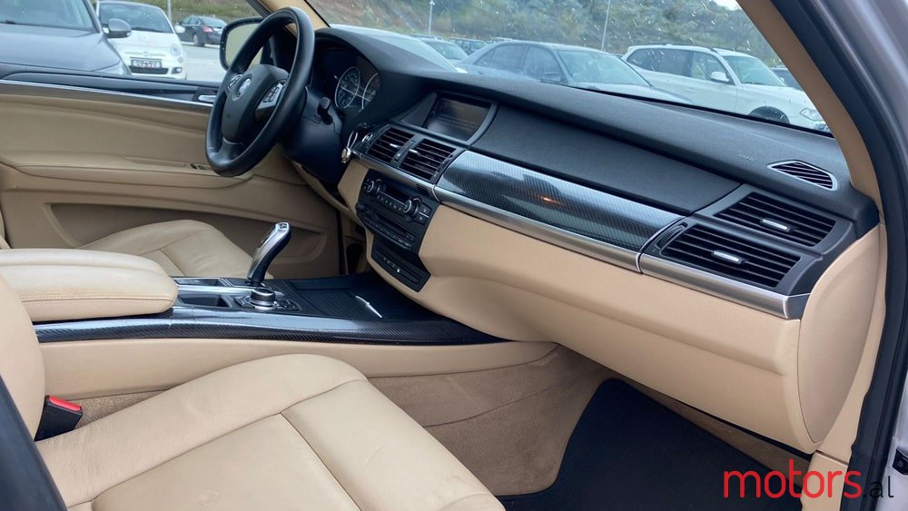 2010' BMW X5 photo #4