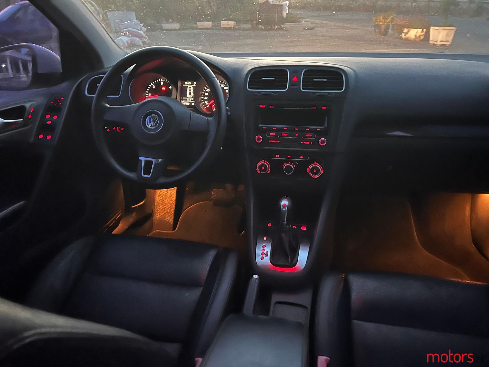 2012' Volkswagen Golf photo #6