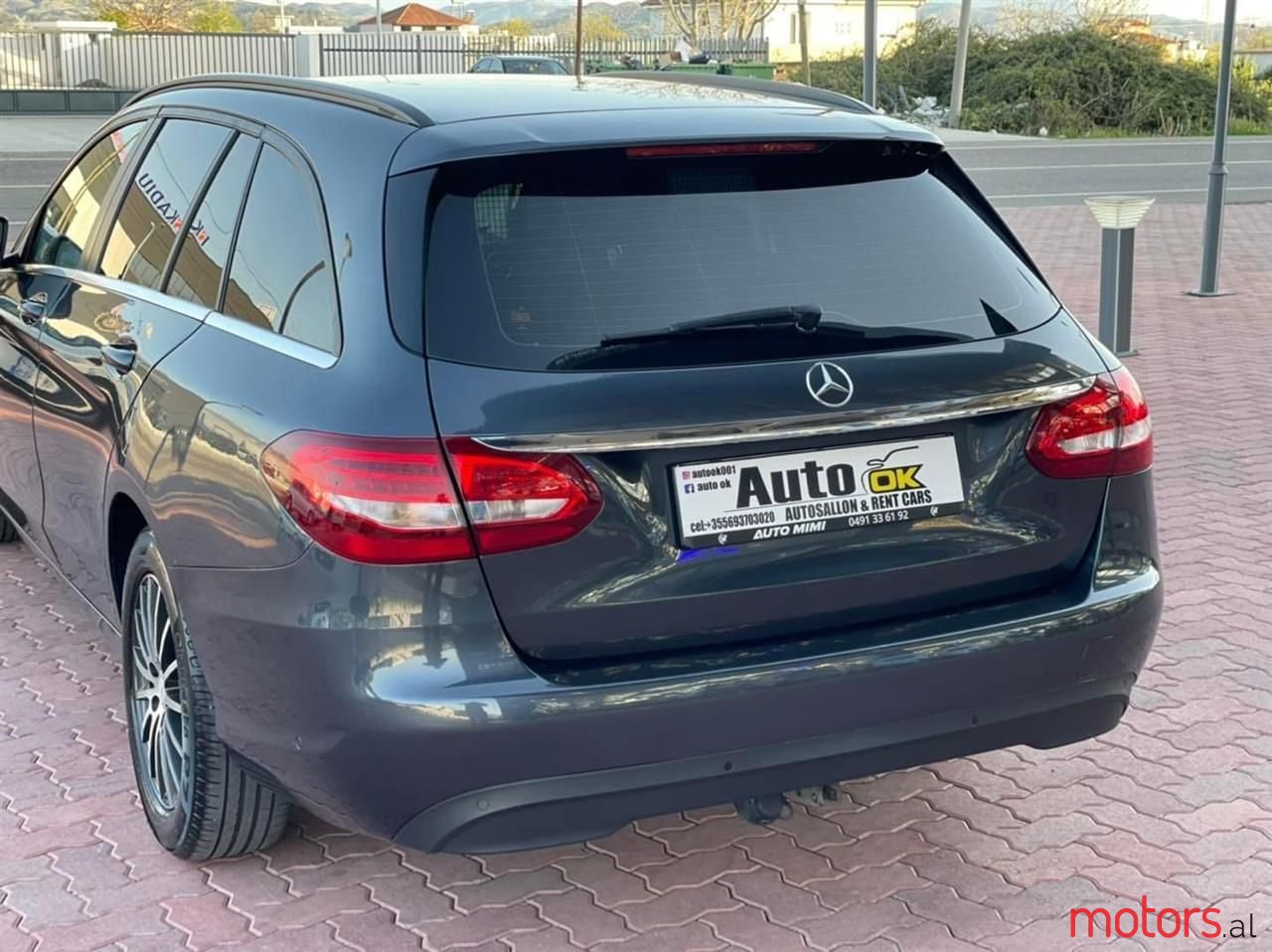 2015' Mercedes-Benz C 200 photo #5