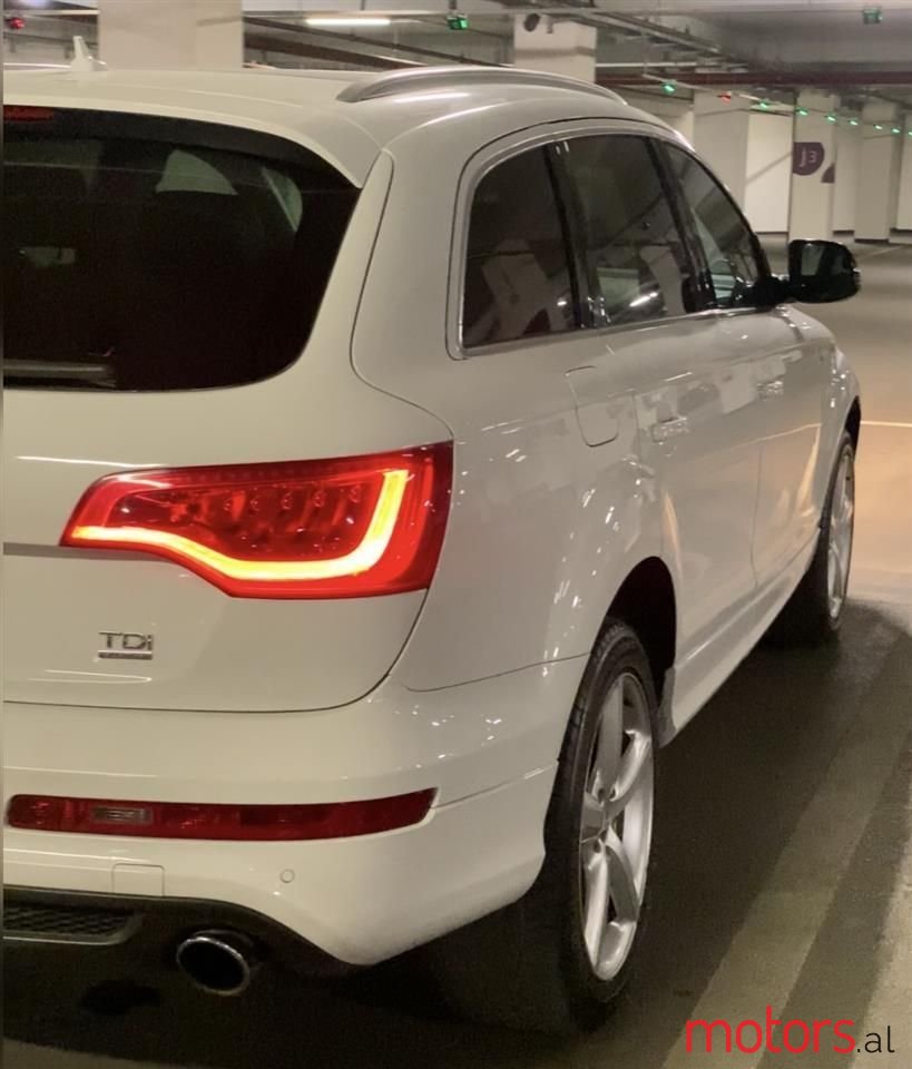 2011' Audi Q7 photo #6