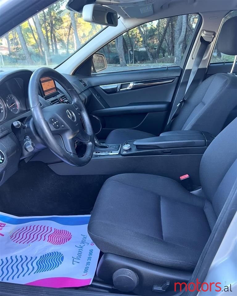 2008' Mercedes-Benz C 220 photo #3