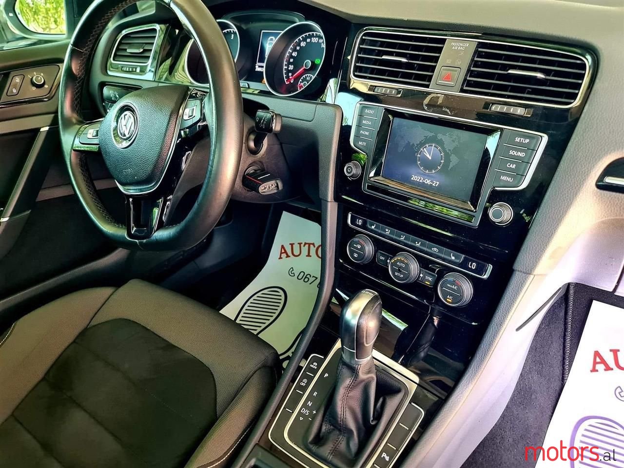 2013' Volkswagen Golf photo #6