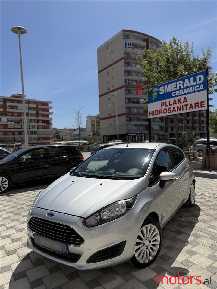 2014' Ford Fiesta photo #2