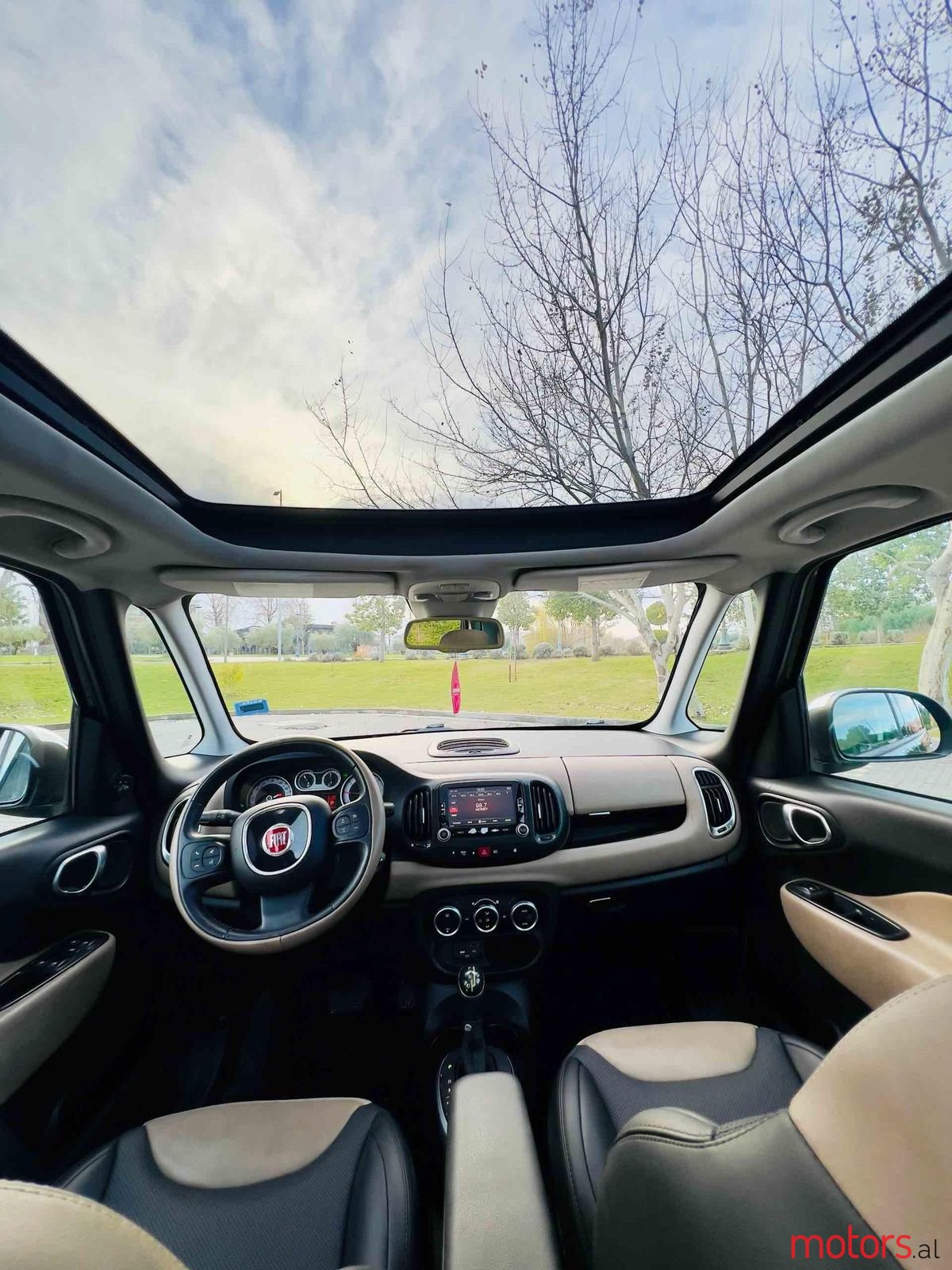 2014' Fiat 500L photo #6