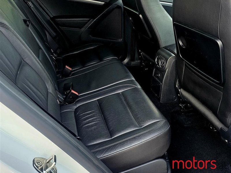 2014' Volkswagen Tiguan photo #5