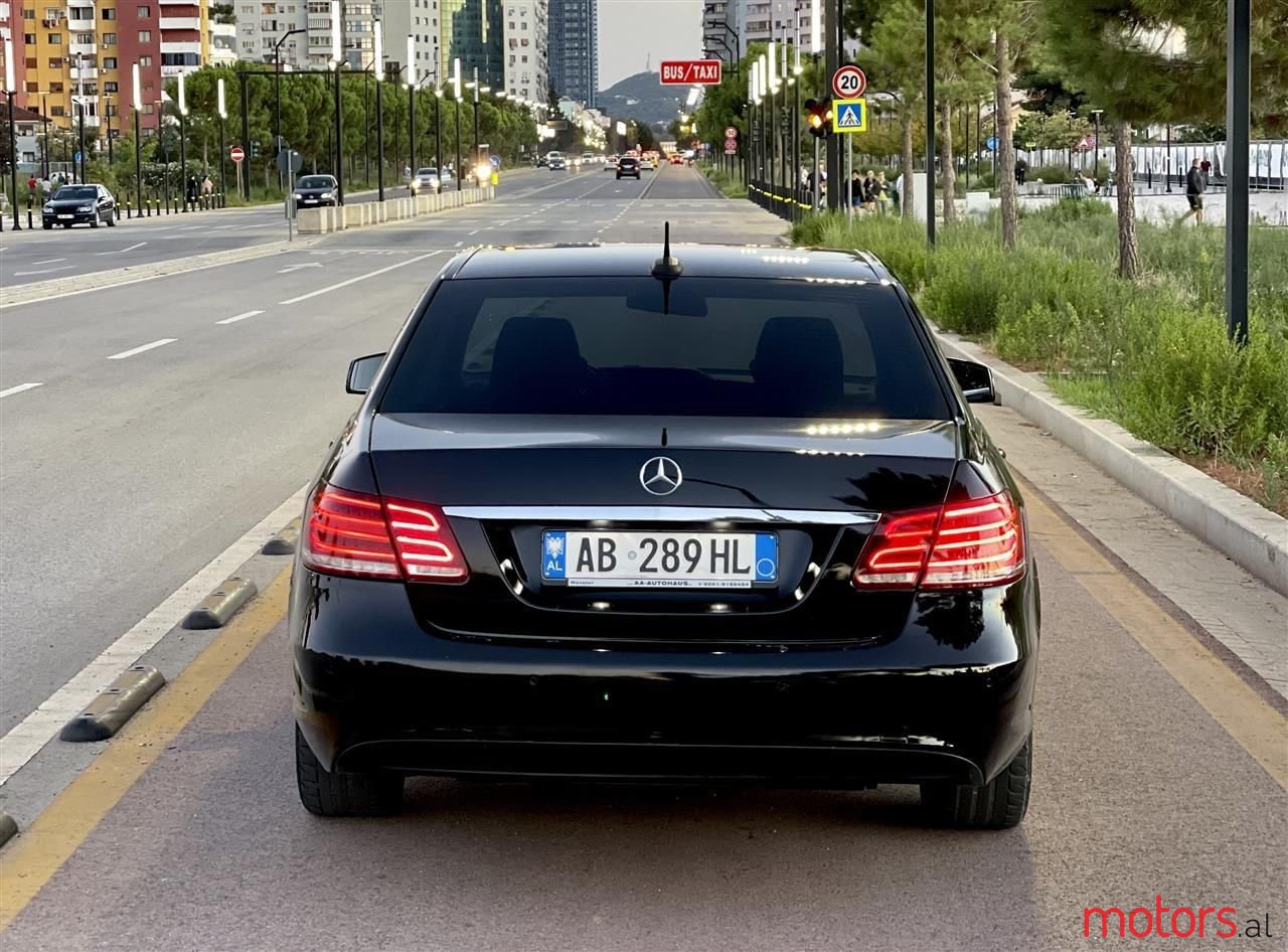 2015' Mercedes-Benz E 220 photo #3