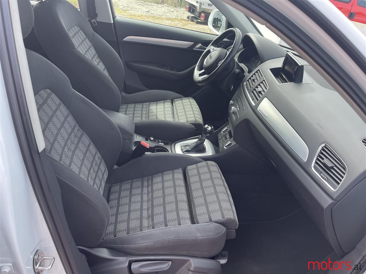 2012' Audi Q3 photo #3