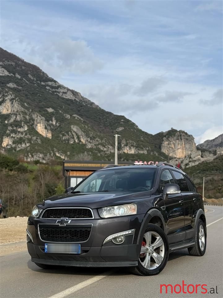 2013' Chevrolet Captiva photo #2