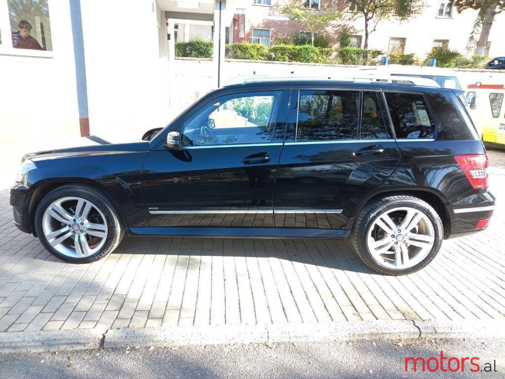 2009' Mercedes-Benz GLK 300 photo #3