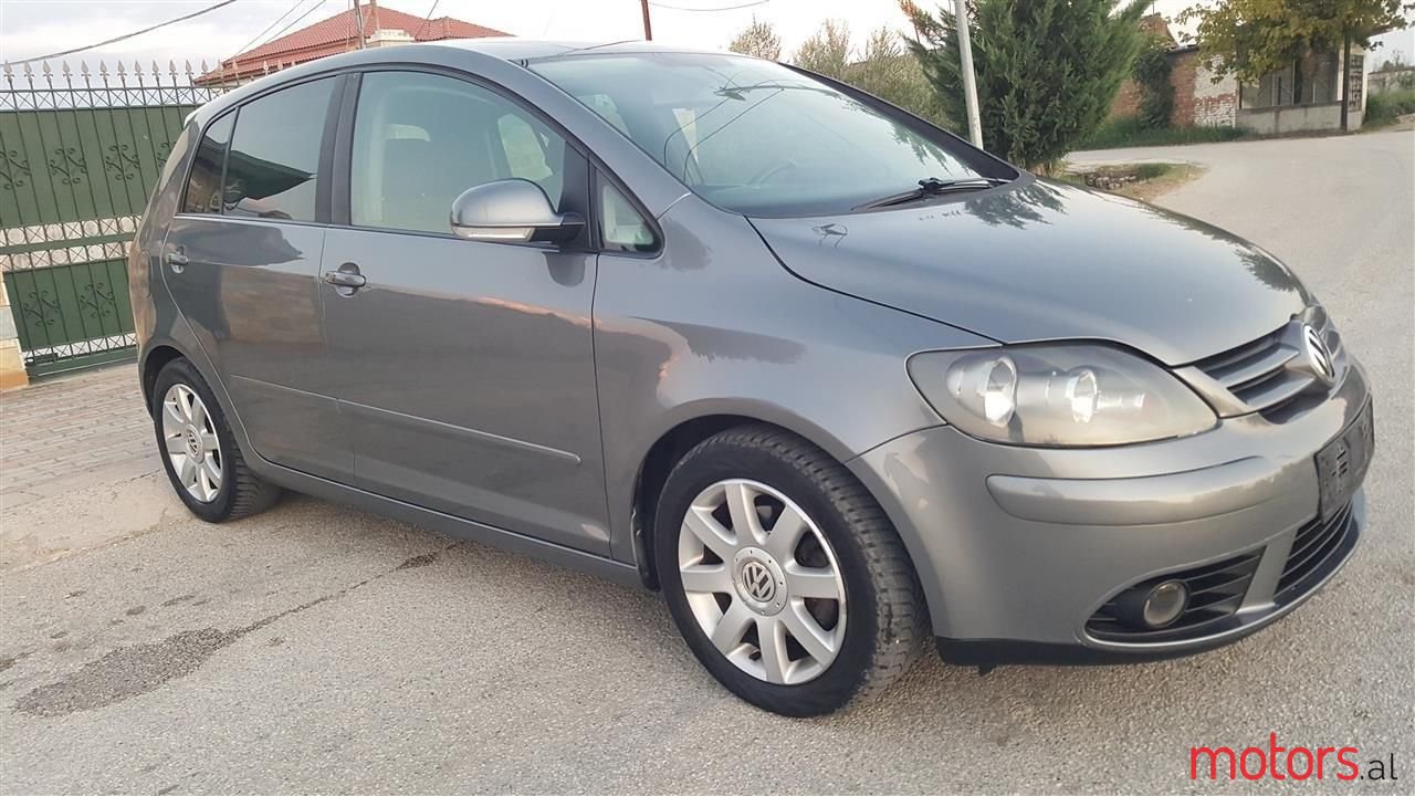 2005' Volkswagen Golf Plus photo #5