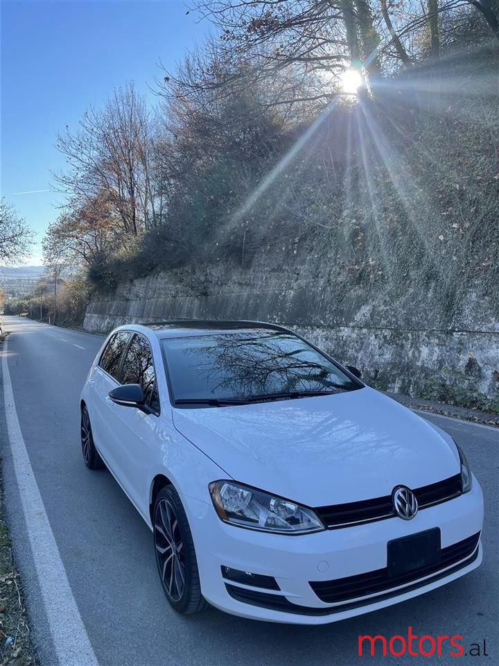 2015' Volkswagen Golf photo #6