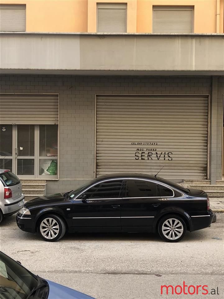 2003' Volkswagen Passat photo #6