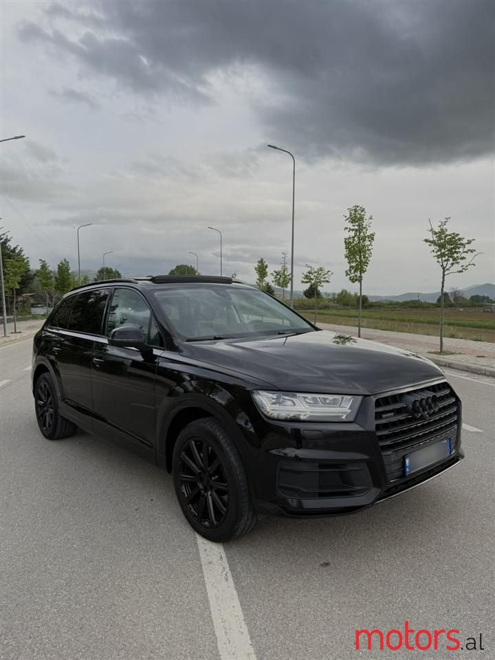 2018' Audi Q7 photo #3