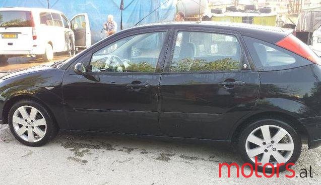 2002' Ford Focus photo #1
