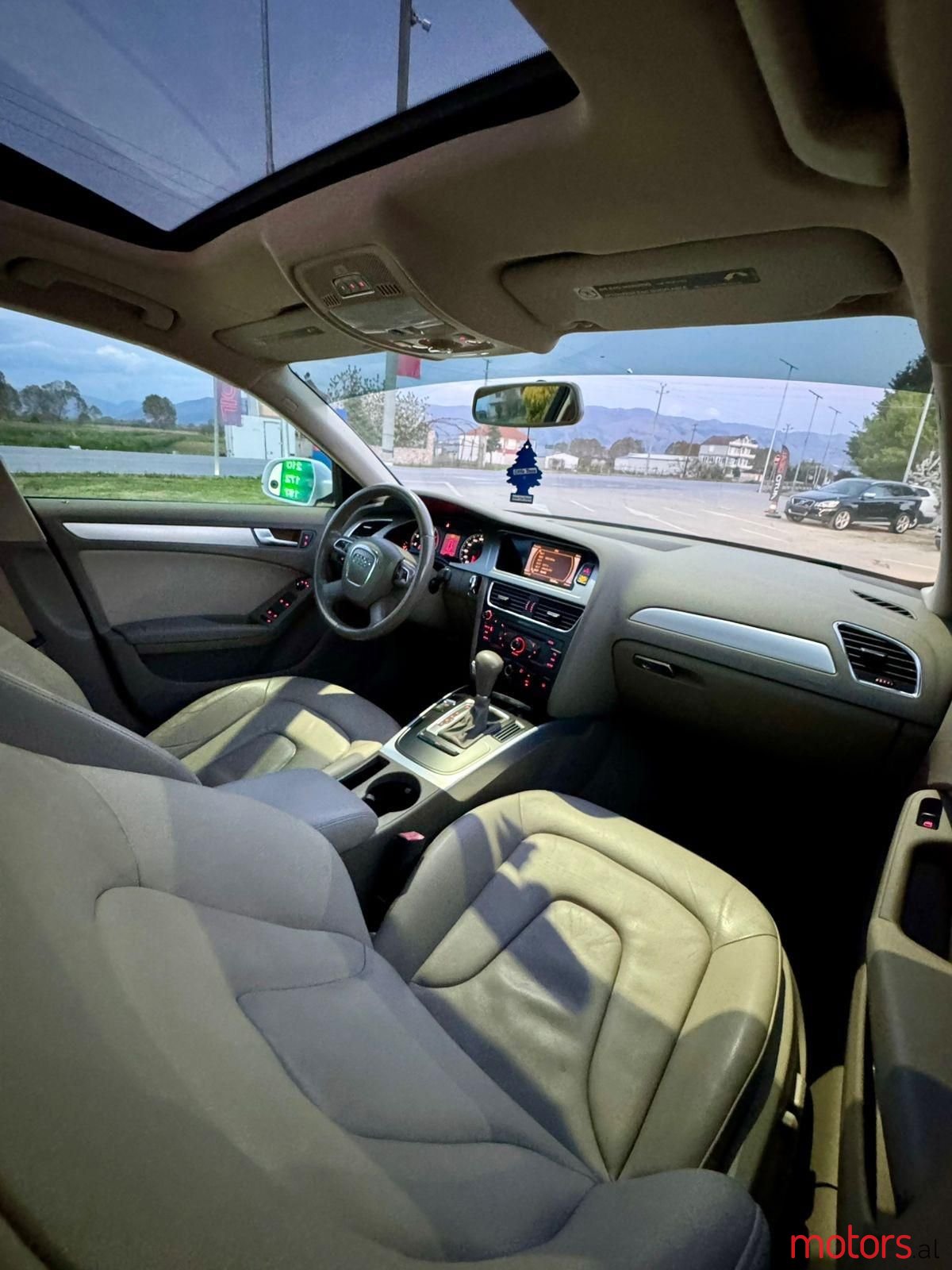 2011' Audi A4 photo #6