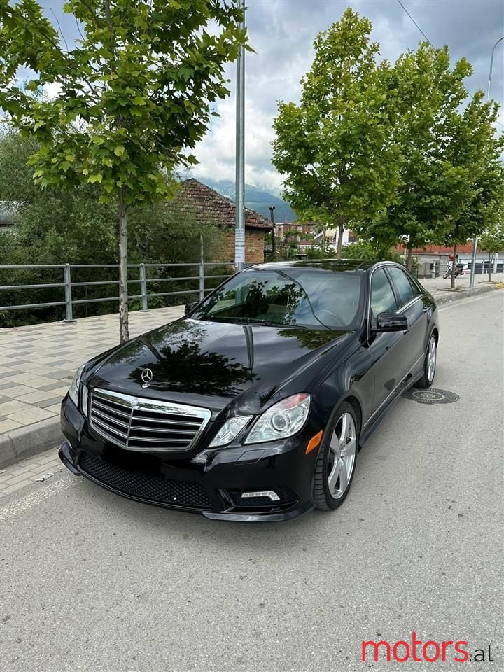 2012' Mercedes-Benz E 350 photo #1
