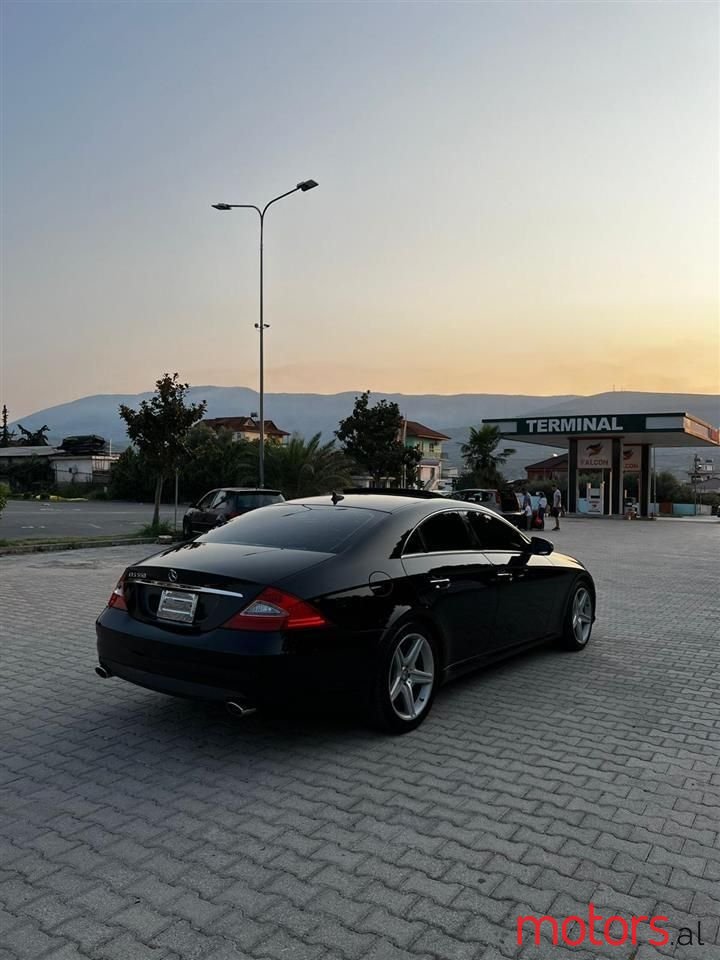 2009' Mercedes-Benz CLS 55 AMG photo #3