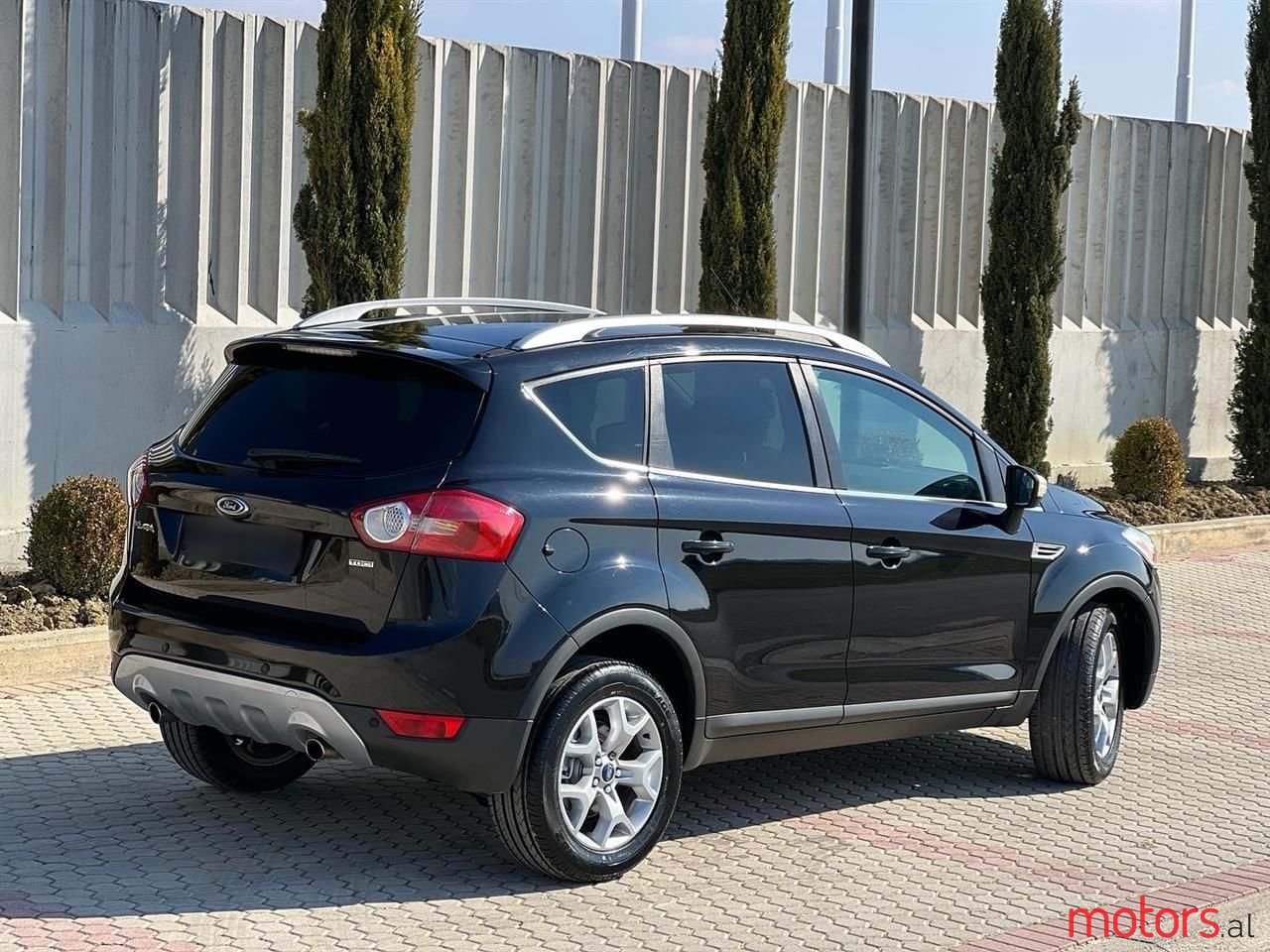 2009' Ford Kuga photo #1