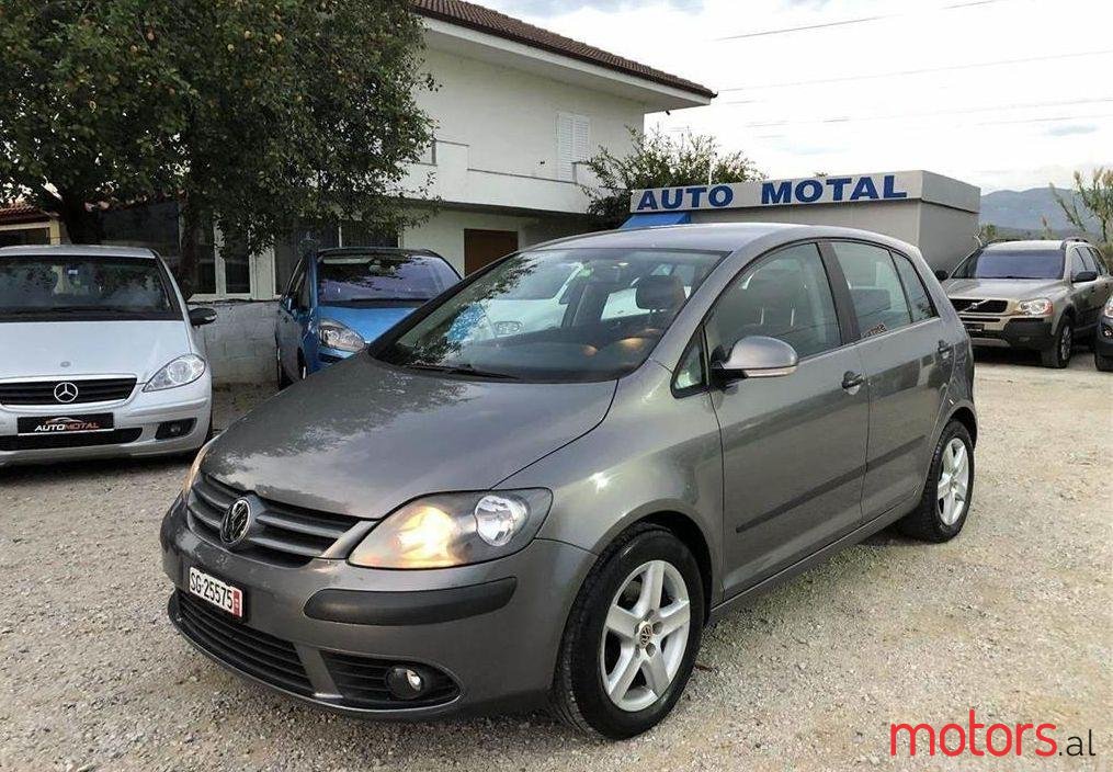 2007' Volkswagen Golf Plus photo #1