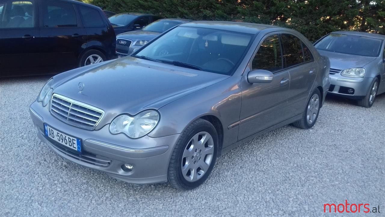 2006' Mercedes-Benz C 220 photo #2
